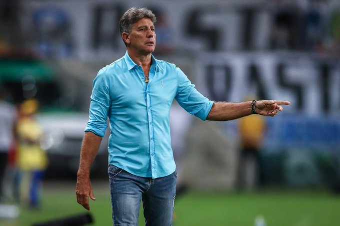 Renato Gaúcho se pronuncia sobre possível vinda de Michael ao Grêmio