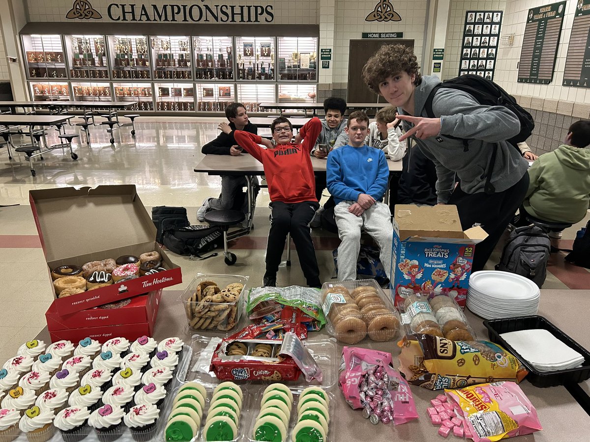 DJHS_CAP's tweet photo. Freshman Advisory Valentine’s Day 2023! https://t.co/lo2UgACdJe