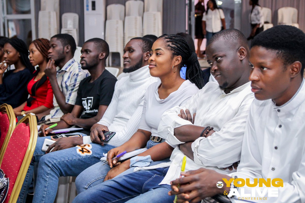NrccSinglesConn's tweet photo. Important points to note down: @PstDrKemi session.

"You number one priority in the place of being single is to please and know the Lord."

"It is the capacity you build in your singleness that can help you open your eyes to choose well." https://t.co/FaxjcU7Cb4