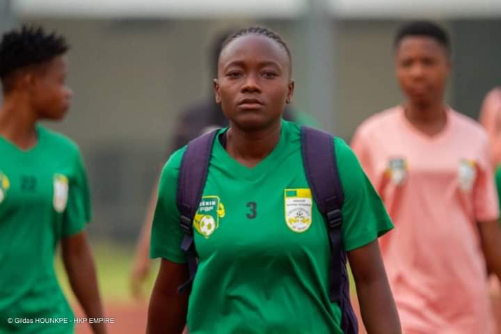 fc_naja's tweet photo. Retenez ce visage c'est #MZ3 Merveille Zinsou, milieu récupérateur de @fc_naja étoile montante du foot féminin au #Bénin. Elle joue avec 4 autres filles de @fc_naja contre le Ghana puis le Togo
@AblamGnamesso @karlyboy71 @ltaagency @fbfofficiel @NEuloge https://t.co/Onp2IzMkgv