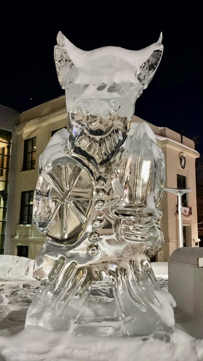 CapitaJim's tweet image. Beautiful ice sculptures #CornerBrook
