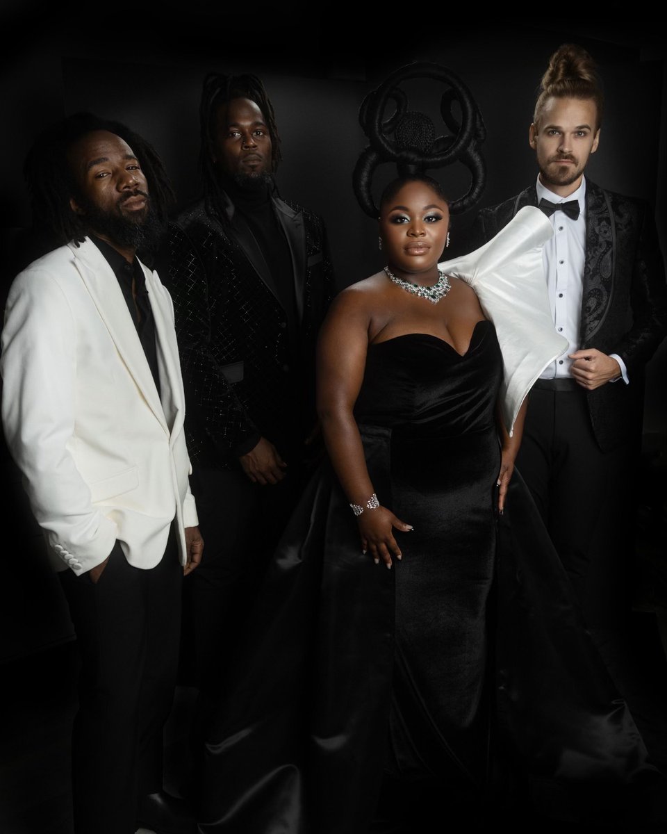 BARABASMEN's tweet photo. Thank you @tankandthebangas for choosing BARABAS for your style at Grammy's Awards!
.⁠
.⁠
.⁠
.⁠
#BARABAS #BARABASVIP #BARABASMEN #menswear #mensfashion  #onlineshopping #clothingshop #mensclothing #tankandthebangas #grammys #grammy #music #grammynomination #grammynominees⁠ https://t.co/avO2PFknP2