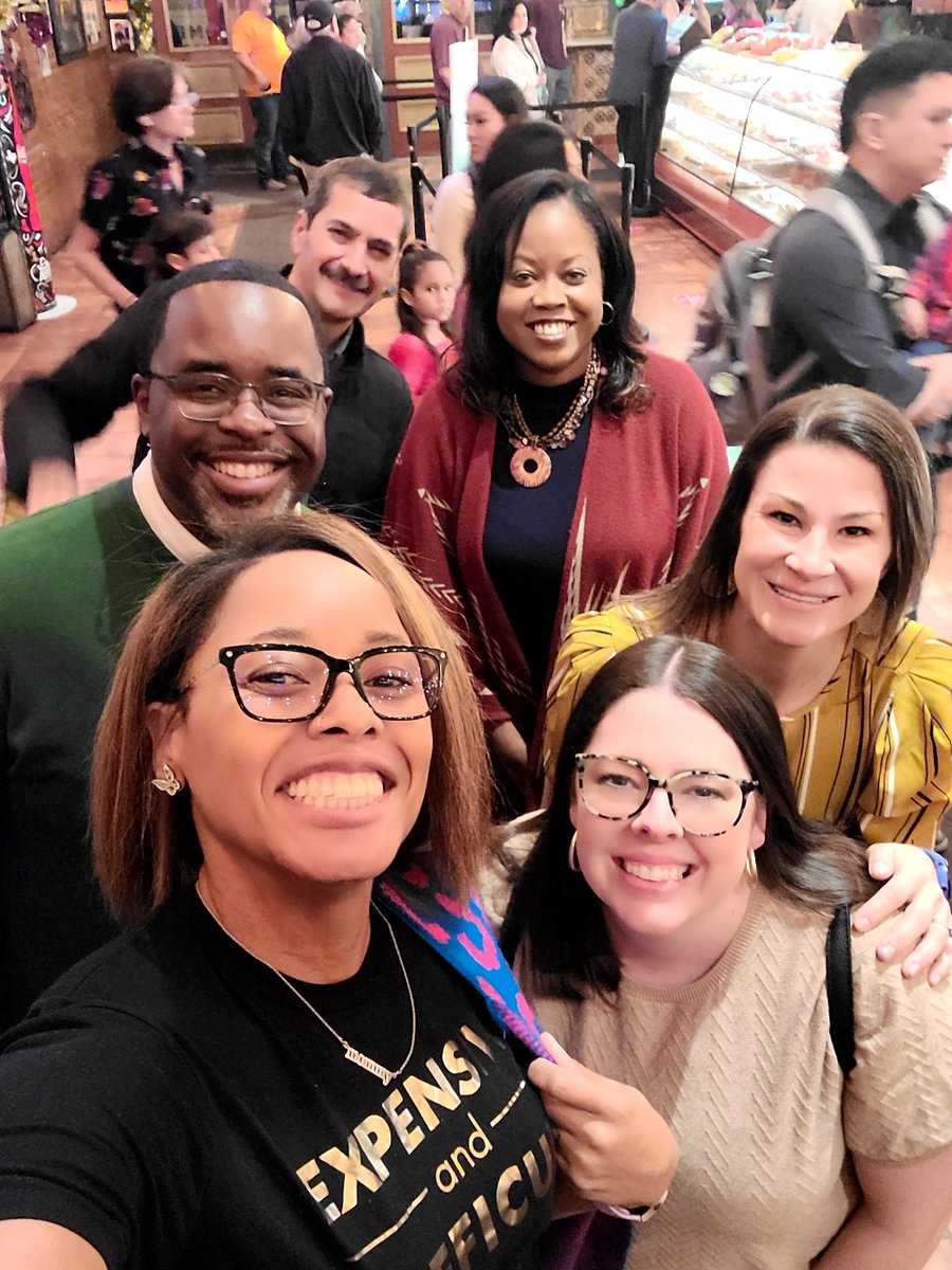 jhdoubleu's tweet image. TRUST &amp;amp; INSPIRE: At @AASAHQ #NCE2023, members of the @hcsstudentsvcs team shared some of the great things we&apos;re doing in @HarnettCoSchool w/ conference attendees. Great job team! 👊🏾 #UnleashingPotential #InspiringLeaders #LeadershipMatters #TheBestofHCS #ActionsSpeak