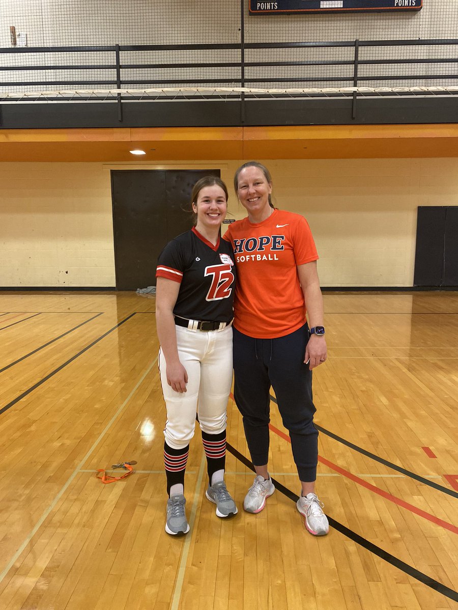 Maddiepotts2024's tweet photo. Absolutely loved my time at Hope today! A huge thank you to @CoachHarvHopeSB @CoachD_HopeSB and players for running an awesome camp! I loved the energy and constant movement of stations. I learned so much to include in my workouts. Can’t wait to be back! @HopeCollegeSB ⚓️ https://t.co/Hm7sqn3QER