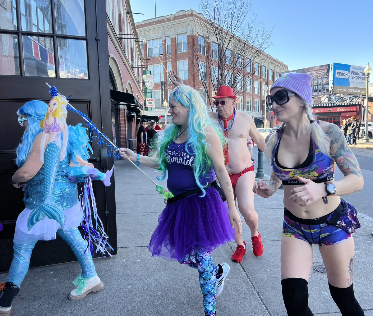 wbzSausville's tweet photo. “If I don’t have to wear pants, I’m totally up for it.” More than 300 ran around @fenwaypark, many in just their underwear, for #Boston’s @CupidsUndieRun raising more than $170,000 for @ChildrensTumor. #neurofibromatosis #NF @wbznewsradio https://t.co/ABjOyjaNvl