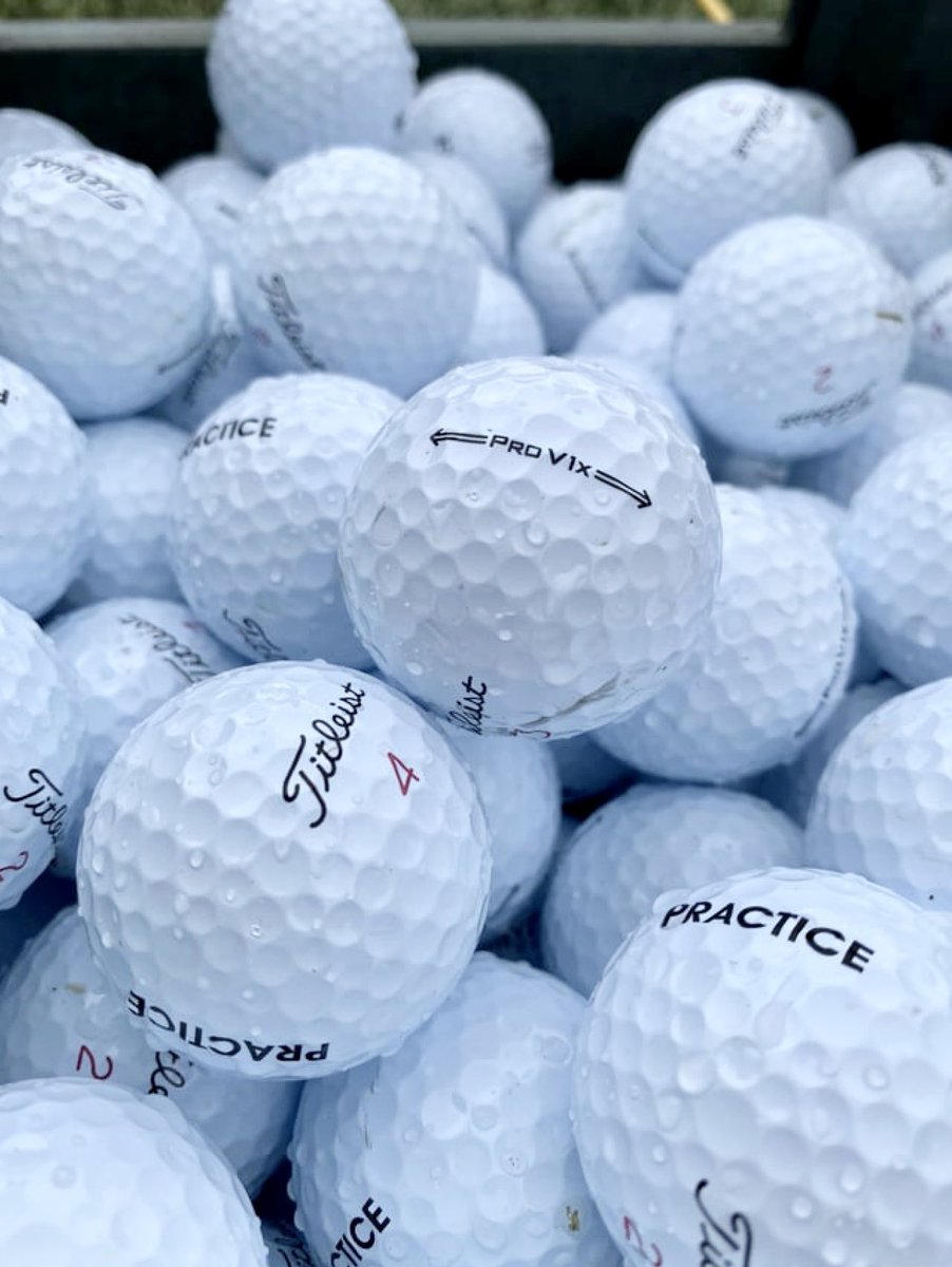 CaddieNetwork's tweet photo. Do you pocket range balls if they’re expensive golf balls? 😂 #GolfTalk 

(📸: Hyprowr / Reddit) https://t.co/3pRJGitZsv