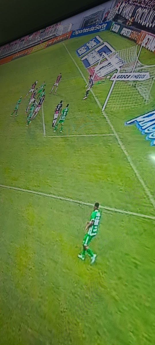 roberto_kza's tweet photo. Federação imunda, incompetentes, o futebol catarinense é o que é graças a vocês, seus idiotas!

@FCF_futebol pq só tem VAR em um jogo da temporada regular? o futebol do nosso estado está nessa situação pq vcs são uns safados! https://t.co/r7aKqmzWMU