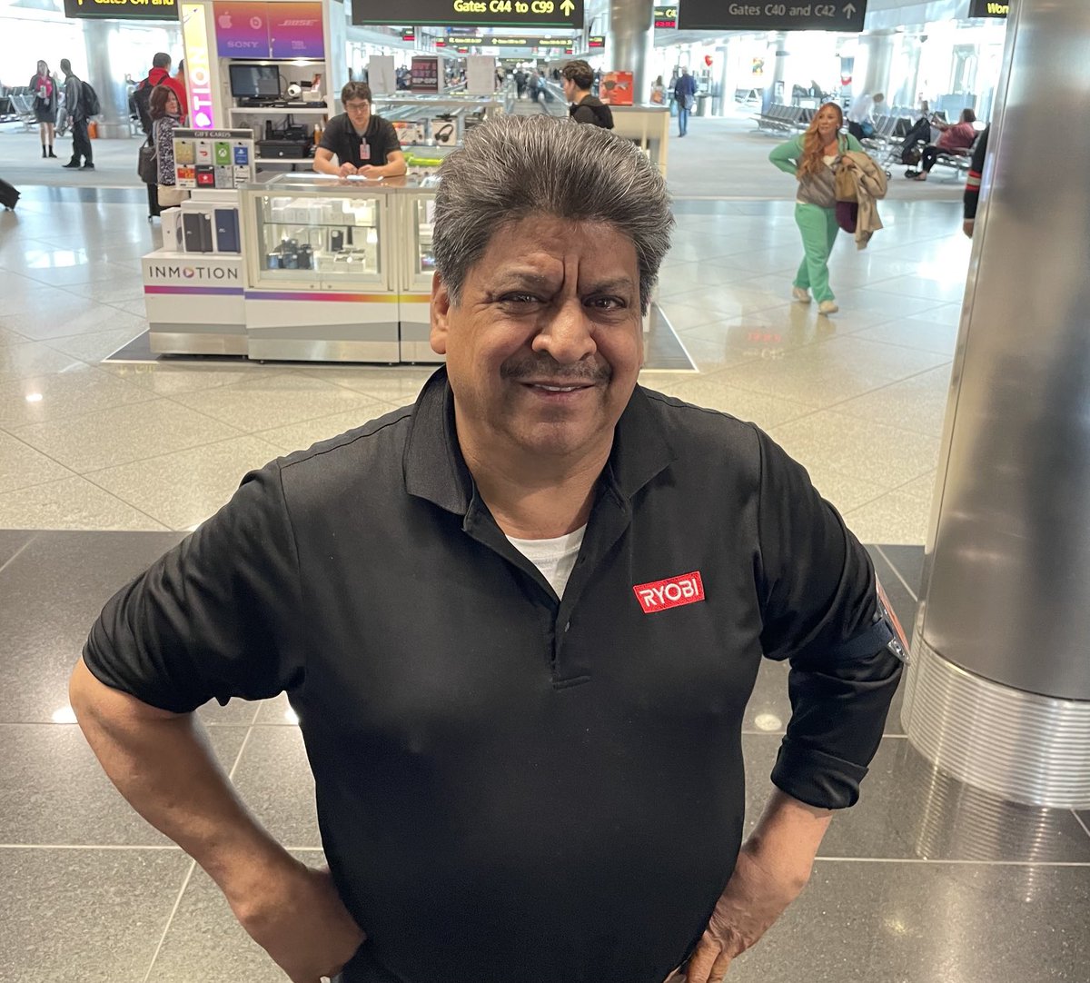 Blair_Prince's tweet photo. When in ⁦@DENAirport⁩ find Mr Nick.   Best ⁦@Lucchese1883⁩ Shine Ever!   Terminal C 2Day.  Usually A. #StuffThatWorks.  Headed Home from ⁦@GlazierClinics⁩      Gr8 Show https://t.co/C3bX1sDtra