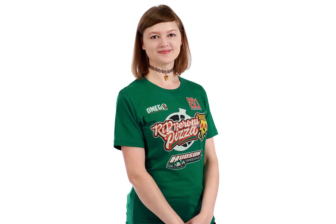 The_Seaborg's tweet photo. I love Anna Zolnikov of Team RIPperoni, she's good at commentary, looks like a lot of fun to be around and her energy is infectious. Thats it Thats the tweet. XD
@BattleBots #BattleBots #RIPperoni https://t.co/H7aJI3N4BX