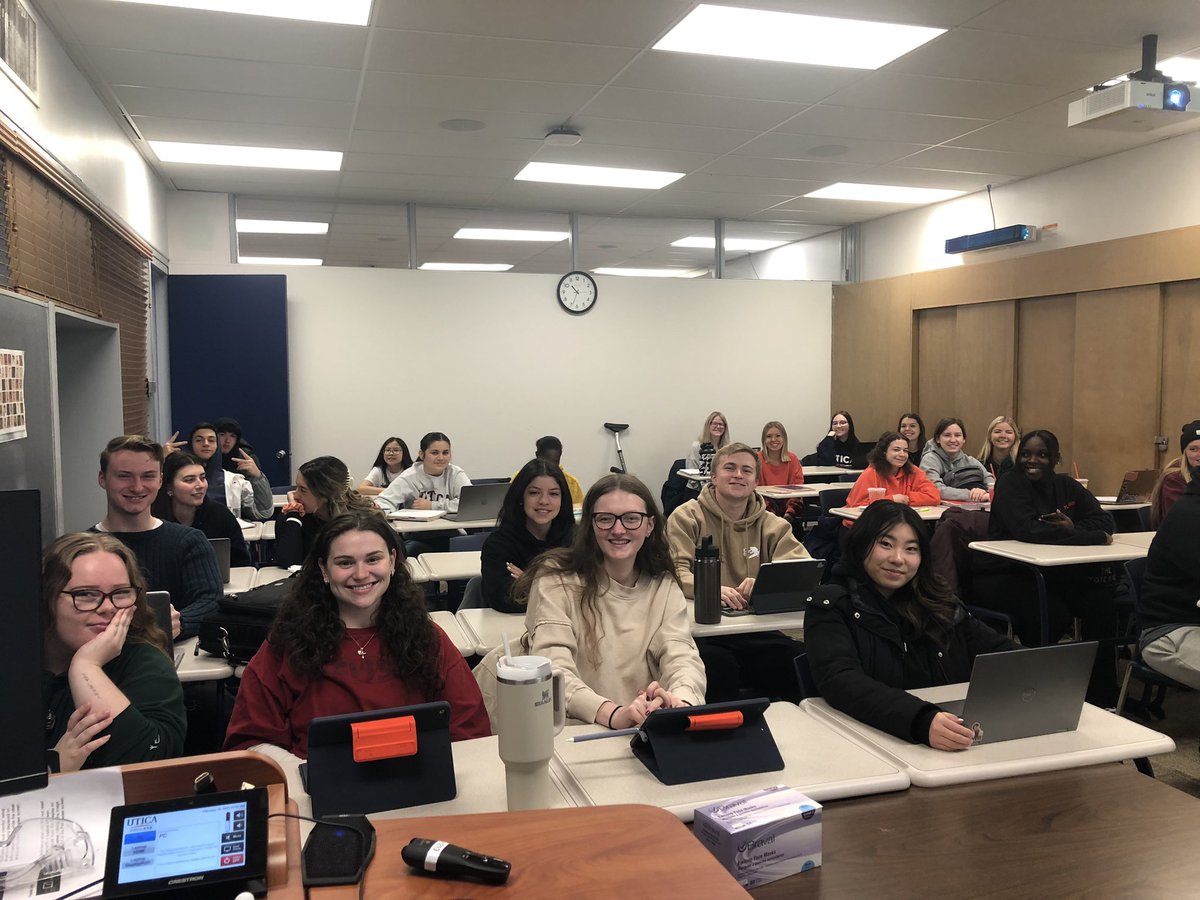 I’m so excited for my new job as a scientist @nih_nhlbi but it’s sad to say goodbye to my wonderful colleagues <a href="/UticaBiology/">Utica University Biology Dept</a> and my beloved students <a href="/uticauniversity/">Utica University</a> Miss you all