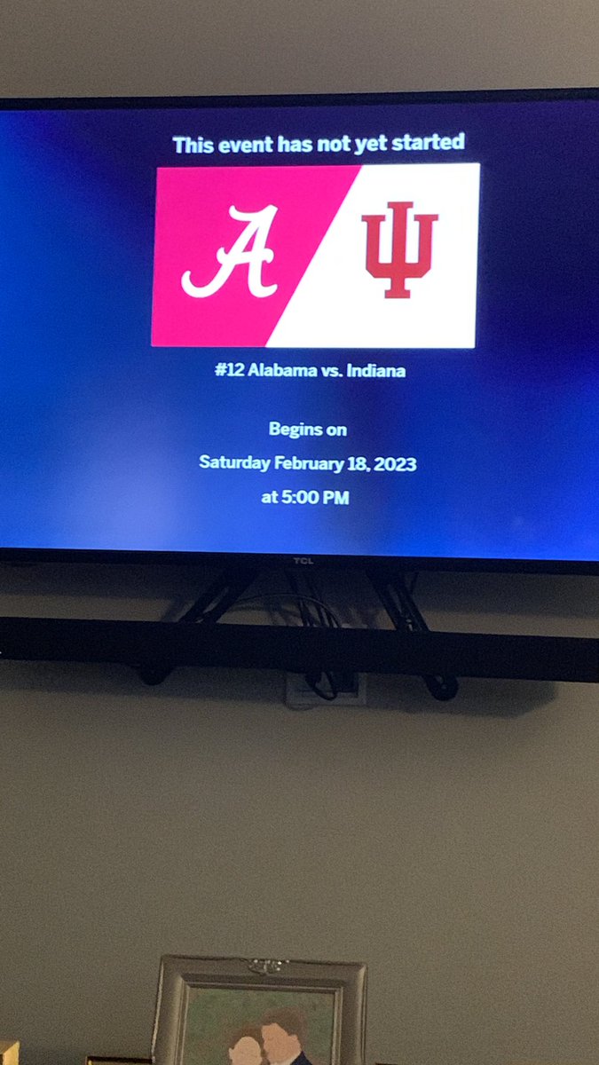 sydneyro_2014's tweet photo. @gray_robertson Be nice if the ESPN app actually had the game available like it says they do.. https://t.co/5Mc2s5mSuC