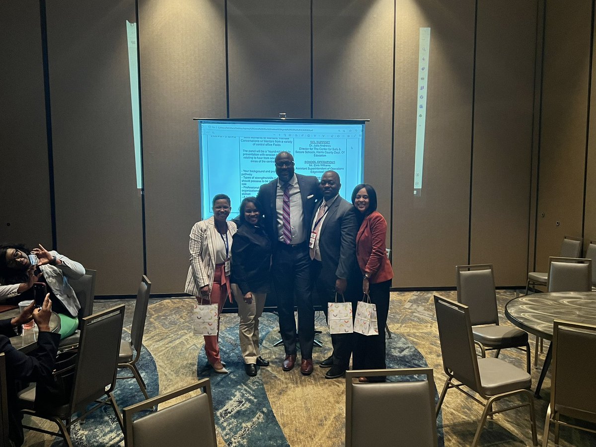 ilayne2's tweet photo. Central Office Commission 2023! Thanks to our sponsor #SaavisLearning and our Round Robin presenters! #Tabse2023 #Rise2Excellence @mariolayne @DrJYAndrews https://t.co/tSt5X0JttZ