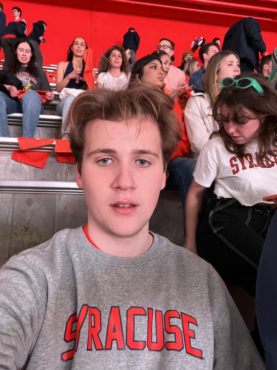 willthecusefan's tweet photo. Duke cmon man. Orange. #cusesuperfan #cusepromos #cusembb #syracuse @cusepromos https://t.co/pK7WZGMZKX