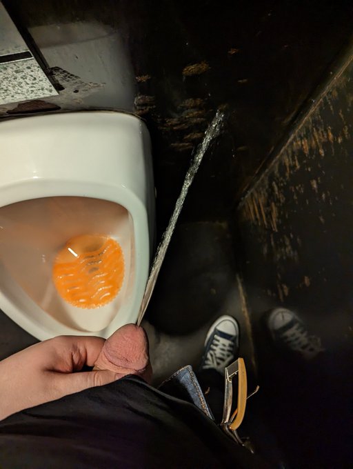 Whoops... #pee #piss #peekink #pissfetish #pissmarking #urinal https://t.co/7cogybRlSH<a href="/tag/pee"class="tags">#pee</a><a href="/tag/piss"class="tags">#piss</a><a href="/tag/peekink"class="tags">#peekink</a><a href="/tag/pissfetish"class="tags">#pissfetish</a><a href="/tag/pissmarking"class="tags">#pissmarking</a><a href="/tag/urinal"class="tags"><span>#urinal</span></a>