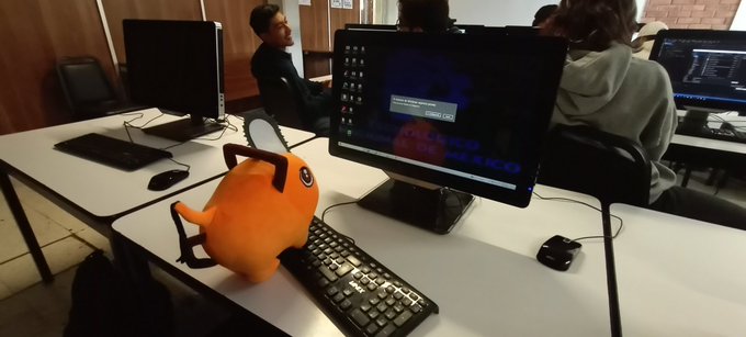 1 pic. Pochita, at the school https://t.co/dNP6135Pax
