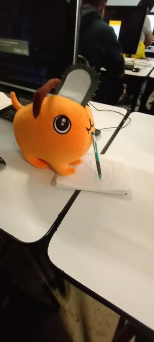 3 pic. Pochita, at the school https://t.co/dNP6135Pax