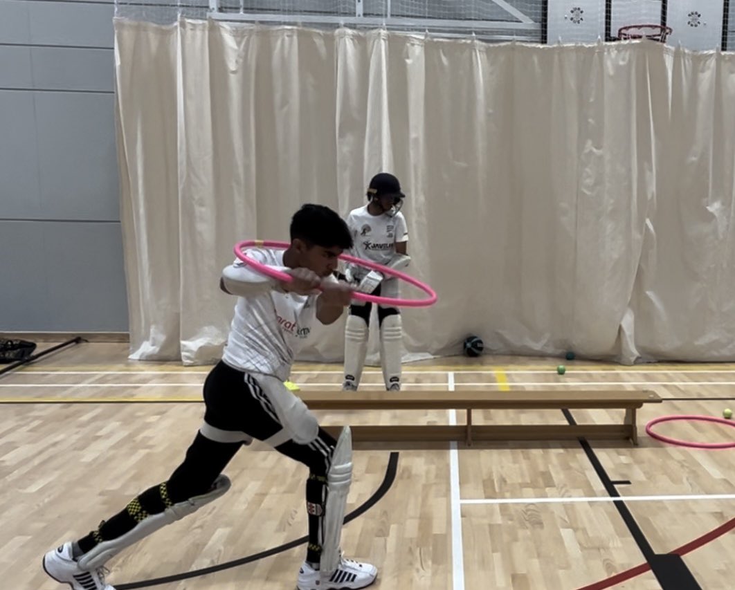 ElitecricketP's tweet photo. Thank you #willlintern for todays sessions on #powerhitting and #throwing #fielding there was a lot learned from the sessions and the attention to detail was outstanding as ever https://t.co/FSj9B9798u