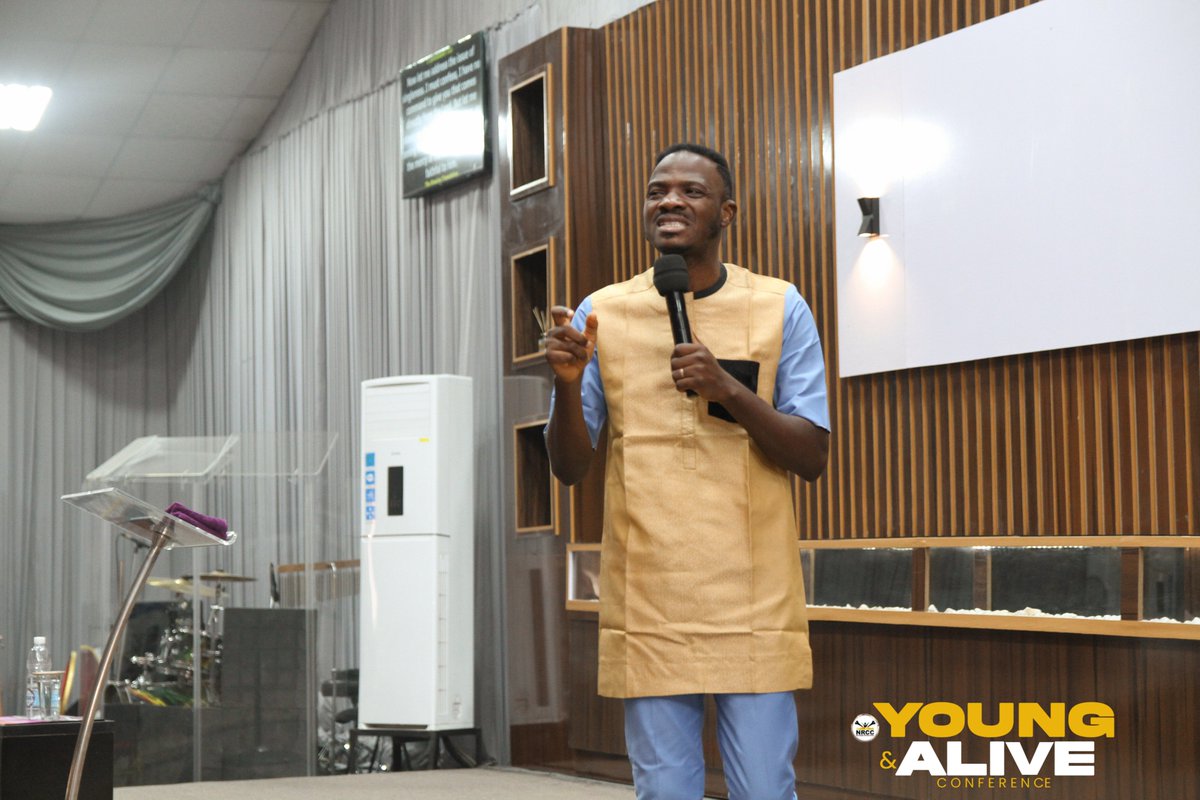 NrccSinglesConn's tweet photo. Our Apostle @pstjideojo blessed us richly. Lines upon lies, precepts upon precepts! It was indeed an awesome session with Daddy. Thank you for always depositing into us words per season sir. https://t.co/78dpLt4TMP
