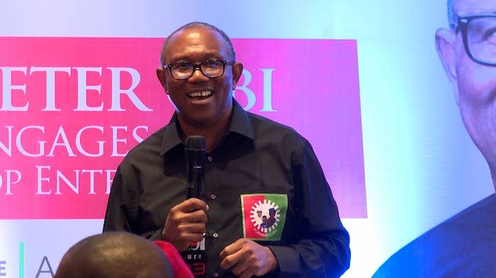 ARISEtv's tweet photo. The Economist Endorses Peter Obi, Says He’s the ‘Only Candidate Who Offers Nigerians Hope of Change’ 
"He diagnoses the country’s failings more precisely than his rivals, though he is not much better at explaining how he would fix them," the paper said. 
https://t.co/heo9eOPd8C https://t.co/jCmgCHlFgg