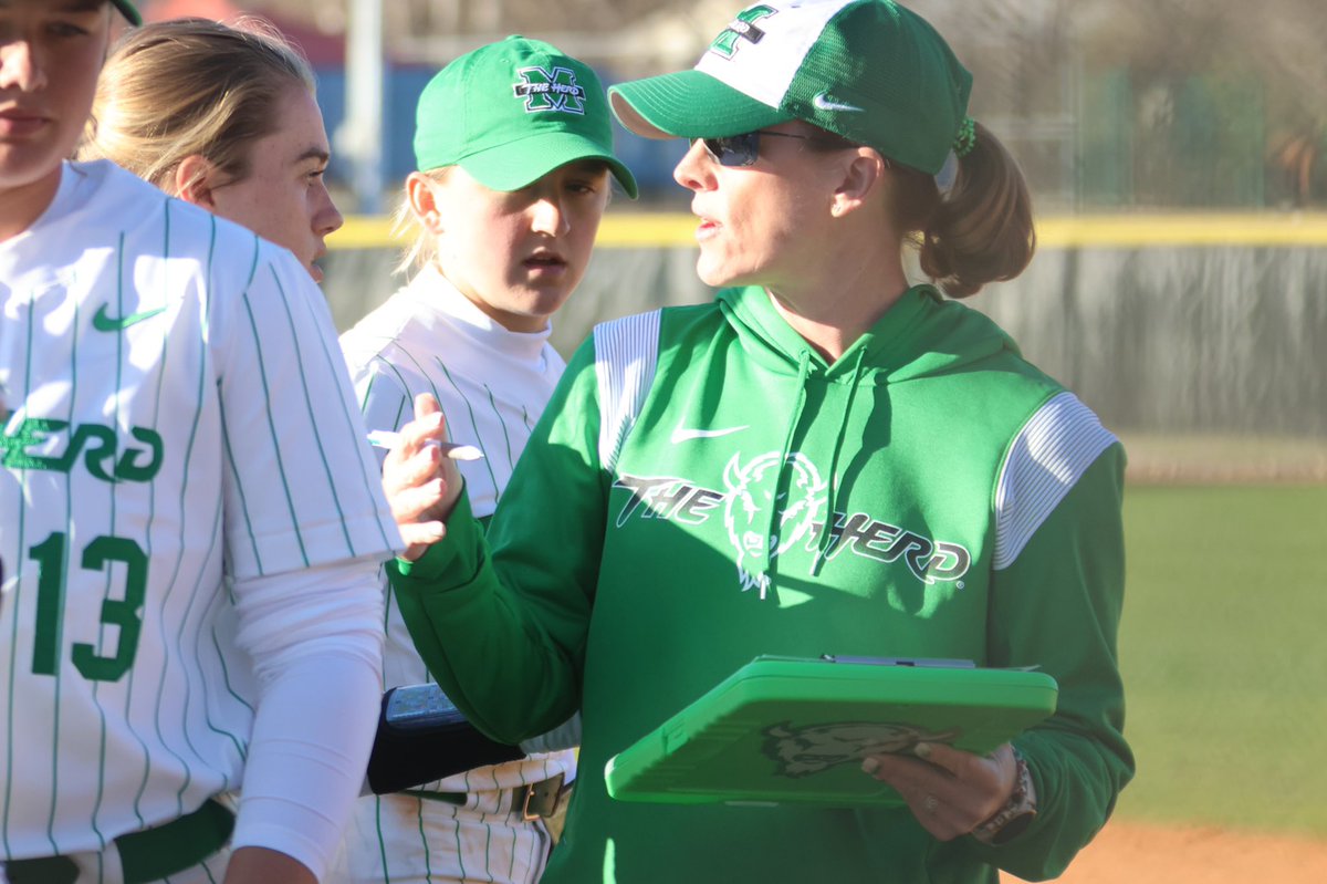 Marshall Softball tweet media