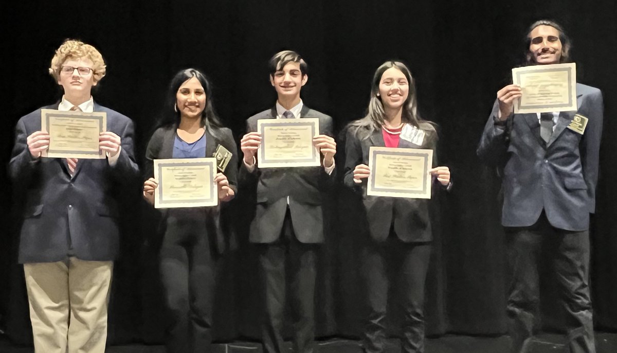 NTHC_MUN's tweet photo. TCCMUN Awards cont…WHO Committee Distinguished Delegate- Brazil: Samarth Srinivas. Breaking Bad Committee-Best PositionPaper: Dane McBay @NewTechCoppell https://t.co/NKi0VUS5hh