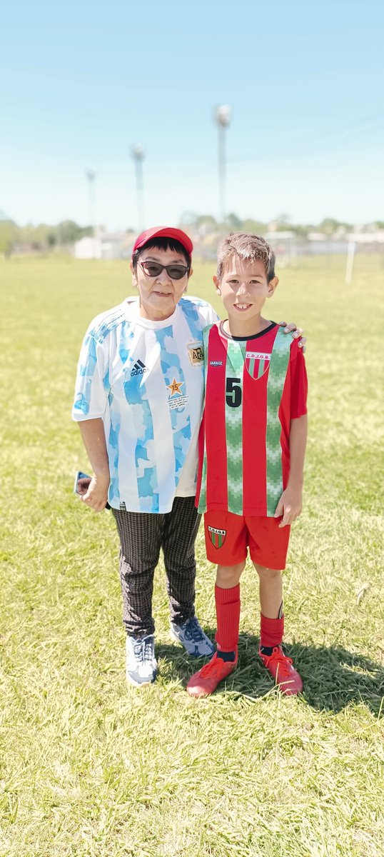 profesudo's tweet photo. La hinchada presente!!! https://t.co/qOzPeV1JDG