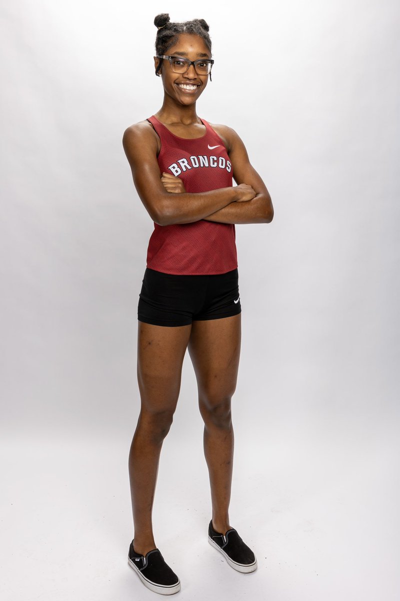 HCBroncoXCTF's tweet photo. Results of the Woman’s 60m Hurdles - Finals:
🥈 Jaida Rowe - 8.94
5th Place Nisa Thomas - 9.05
8th Place Rhys Maxey - 9.39 https://t.co/ljaALOVsxO
