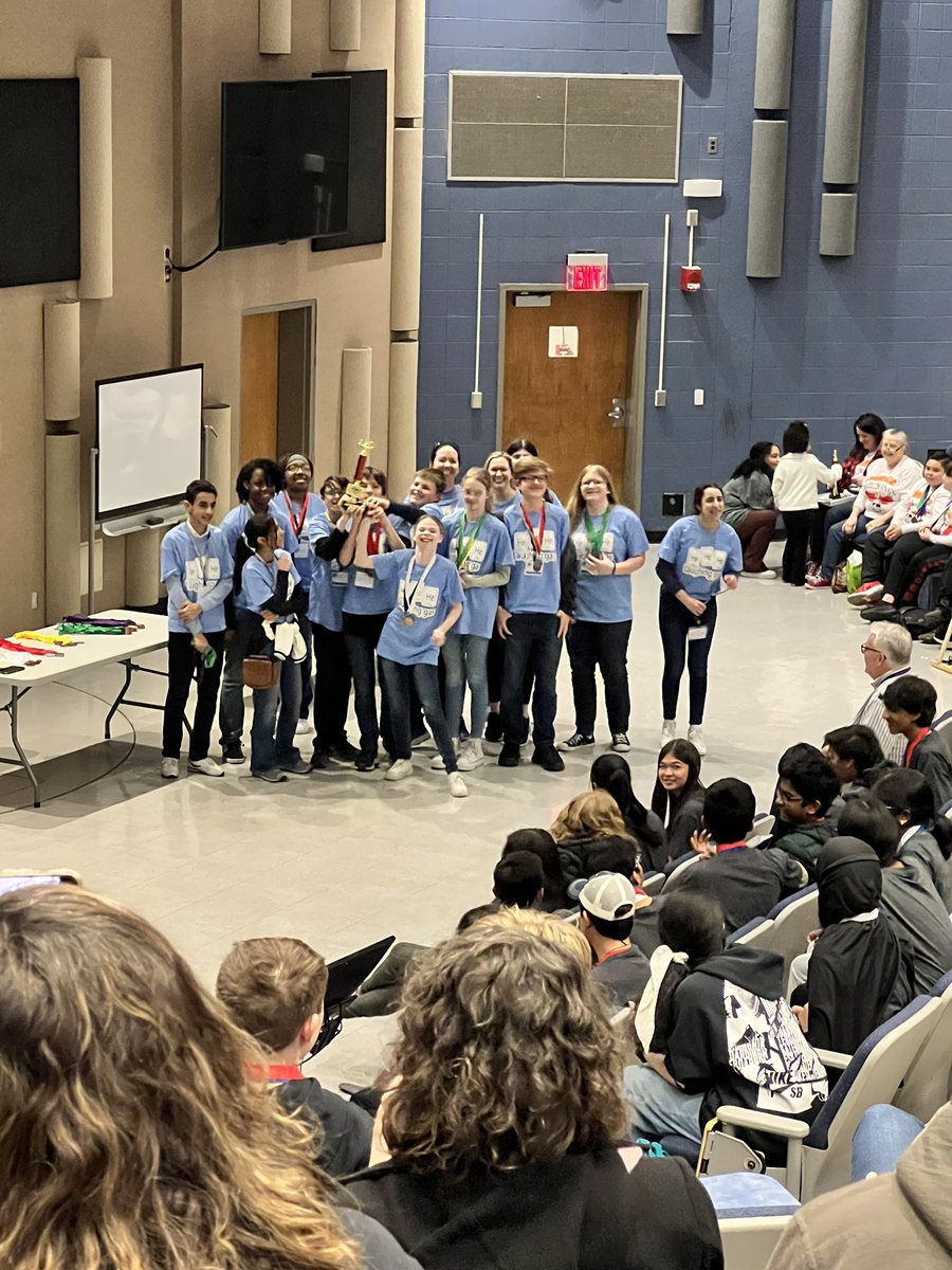 RockyForkMS's tweet photo. Congrats to our Science Olympiad team! An awesome day for regionals AND they are going to STATE!!! 💙⚡️💙 https://t.co/svQ8jEqn8o