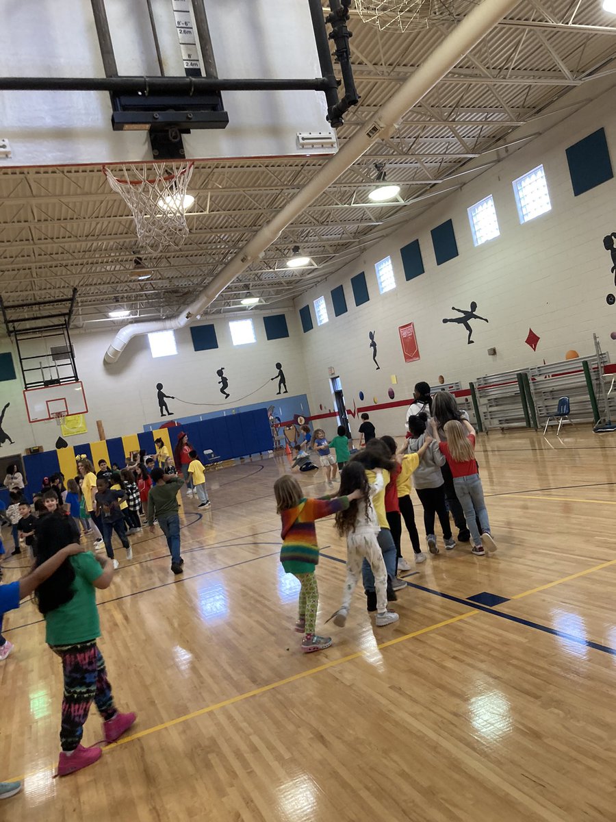 MsPowers_Music's tweet photo. BHM Showcase, dance parties, and Scorpius twinsies - what a way to end the week!! 🖤🦂💫💙 @SCESStars #oneccps #SHINEon #SCORPIUUUS https://t.co/snFT6726IY