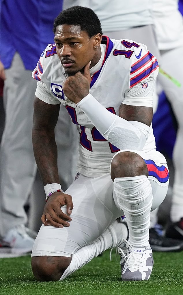 BuiltInBuffalo_'s tweet photo. Diggs is one of the most passionate players since Ray Lewis played the game. He ranked top 5 in targets, receptions and yards during the regular season.

#BillsMafia what was your favorite Diggs moment this past year?

📷 Dylan Buell/Getty Images https://t.co/ozgUcReX8b