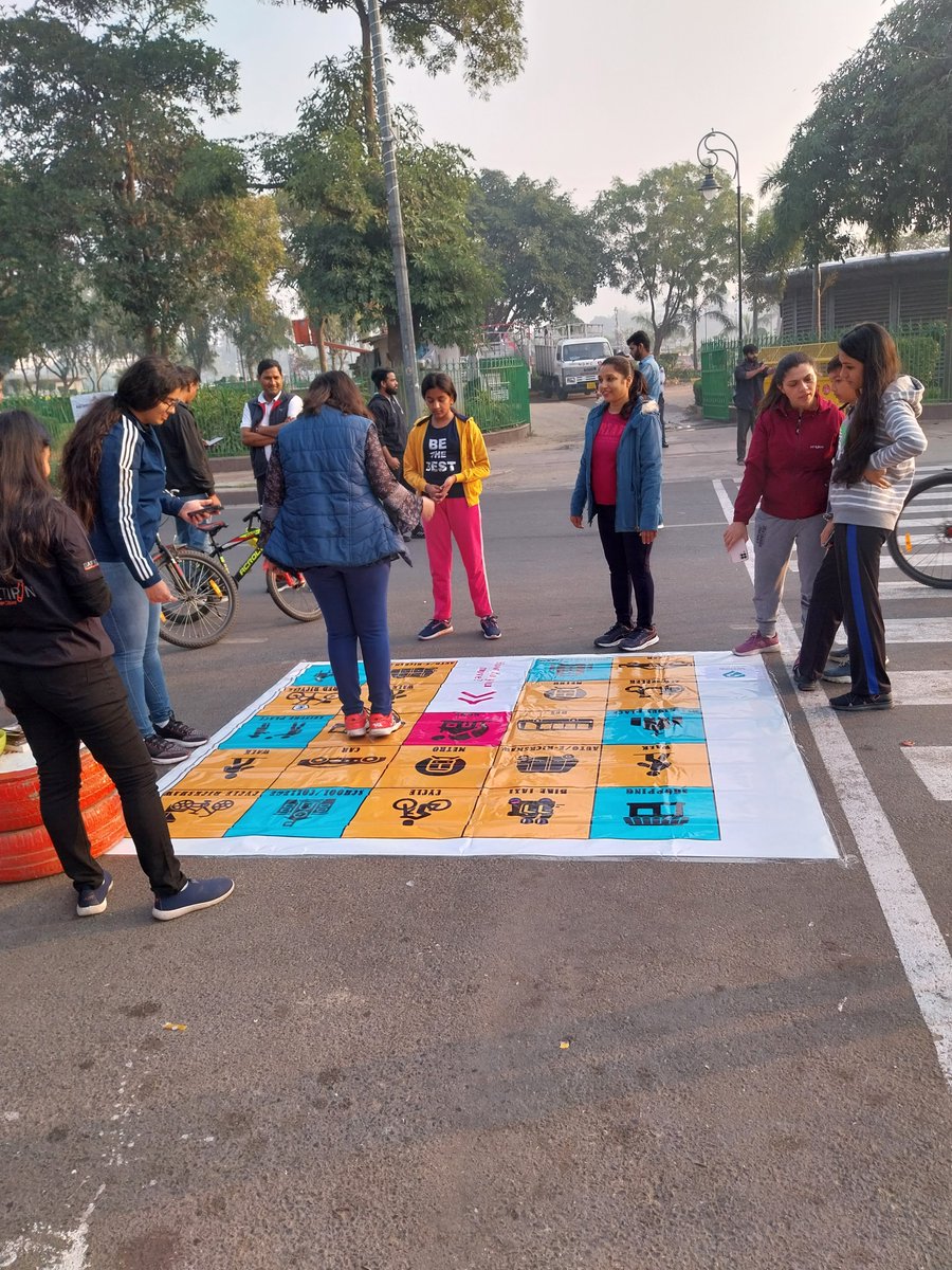 safetipin_'s tweet photo. Are you curious about your daily commute pattern? Join us for #howdoyoumove game at Raahgiri Day and find out! 🚴‍♀️🤸‍♀️🏃‍♀️🚶‍♀️ https://t.co/VDnYl5GGFx