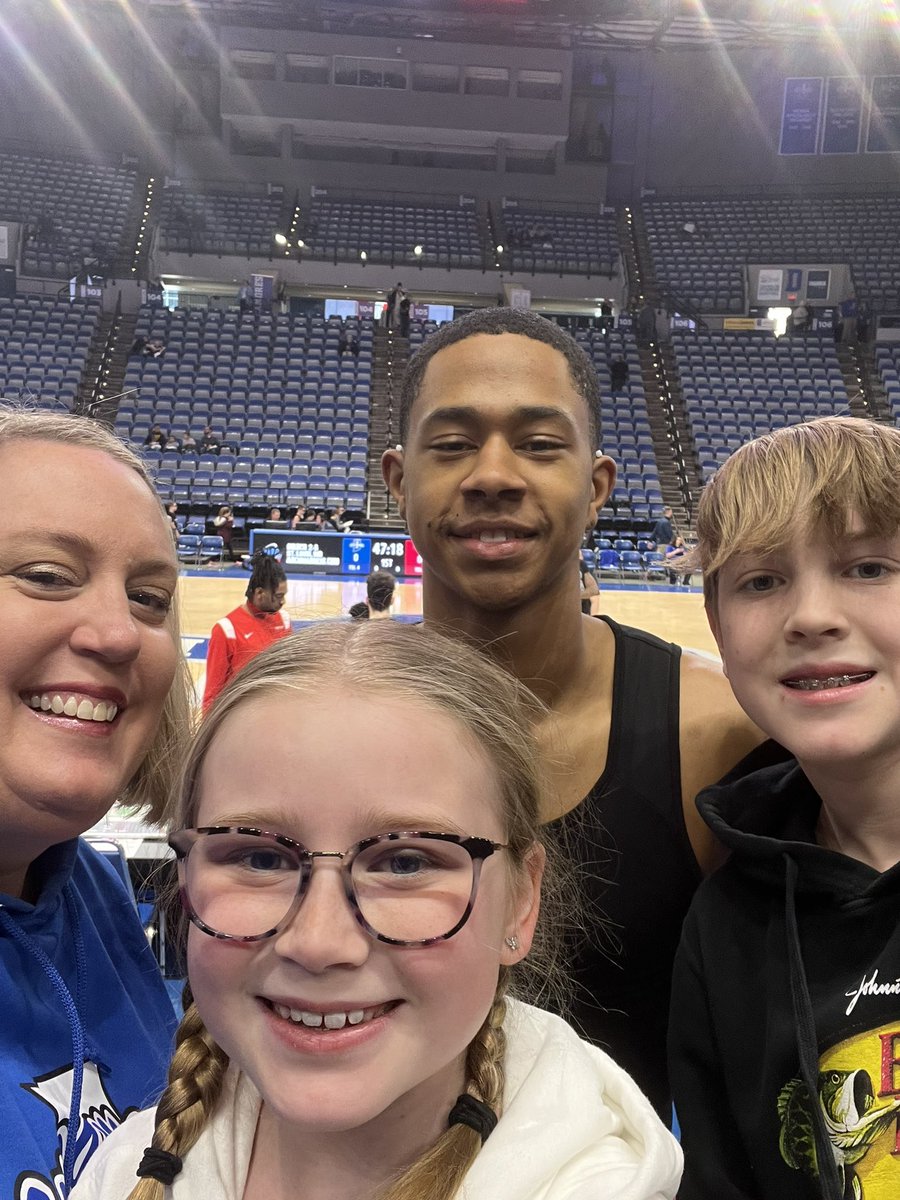 Amy Sandow on Twitter "Today was an AMAZING day! I took my niece and