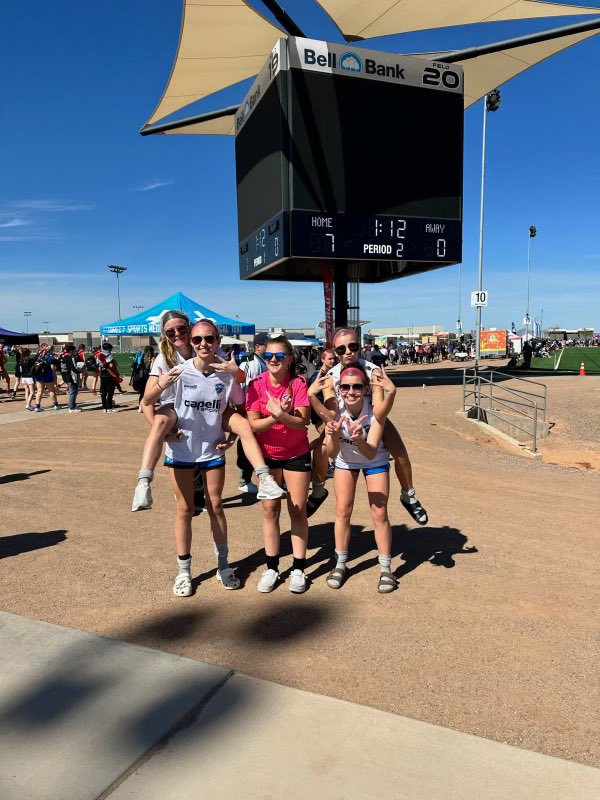 HaileyHilson2025 tweet media