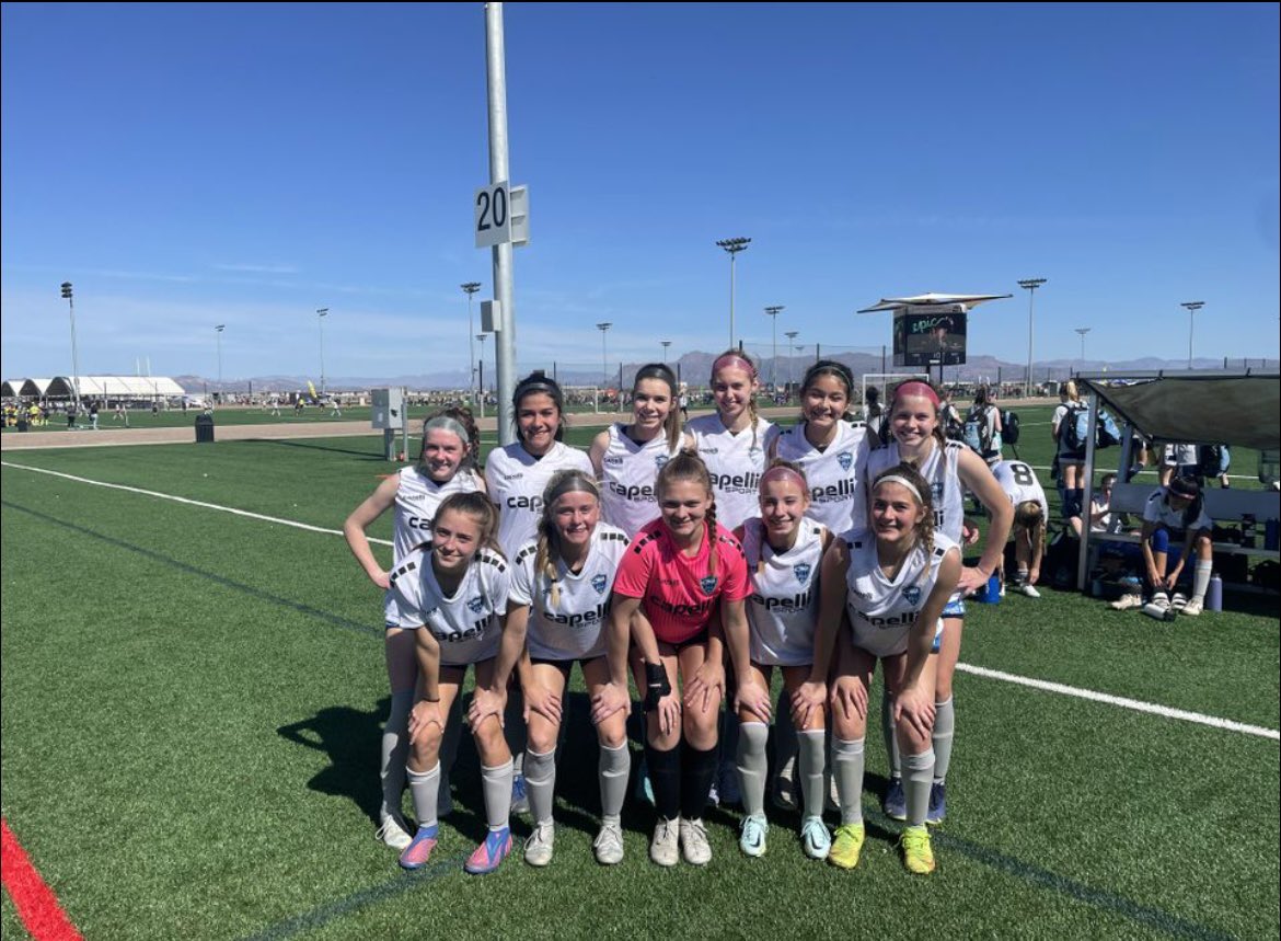 HaileyHilson2025 tweet media