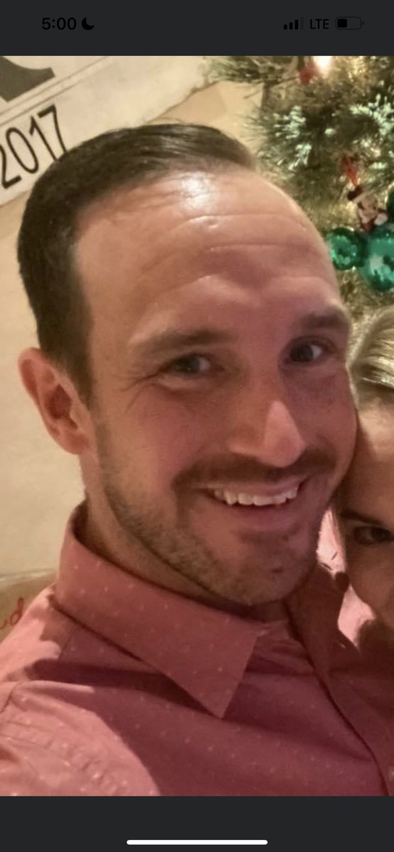 Dominic_G_'s tweet photo. @SXUAthletics @SXUBaseball I would have a receding hairline like this at the age of 34 if I was the reason that a great baseball organization has turned to complete shit. Hope it was fun losing every baseball game this weekend!  #Keepbunting!! #Itsreallyworking!  #Headcoach  #Yourdogshit #Yourteamsucks https://t.co/fSg1gb4KuG