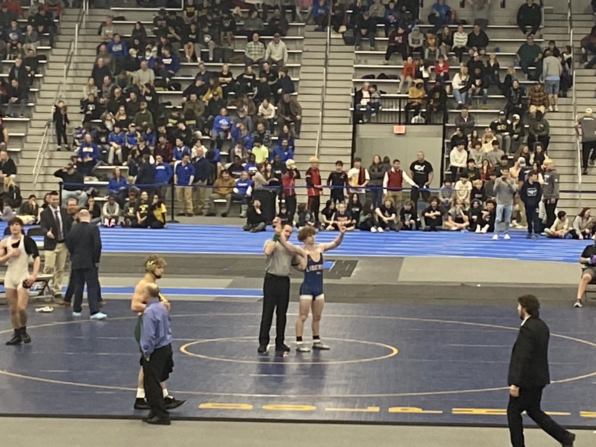 Noah Hall 165 Class 4 State Champion