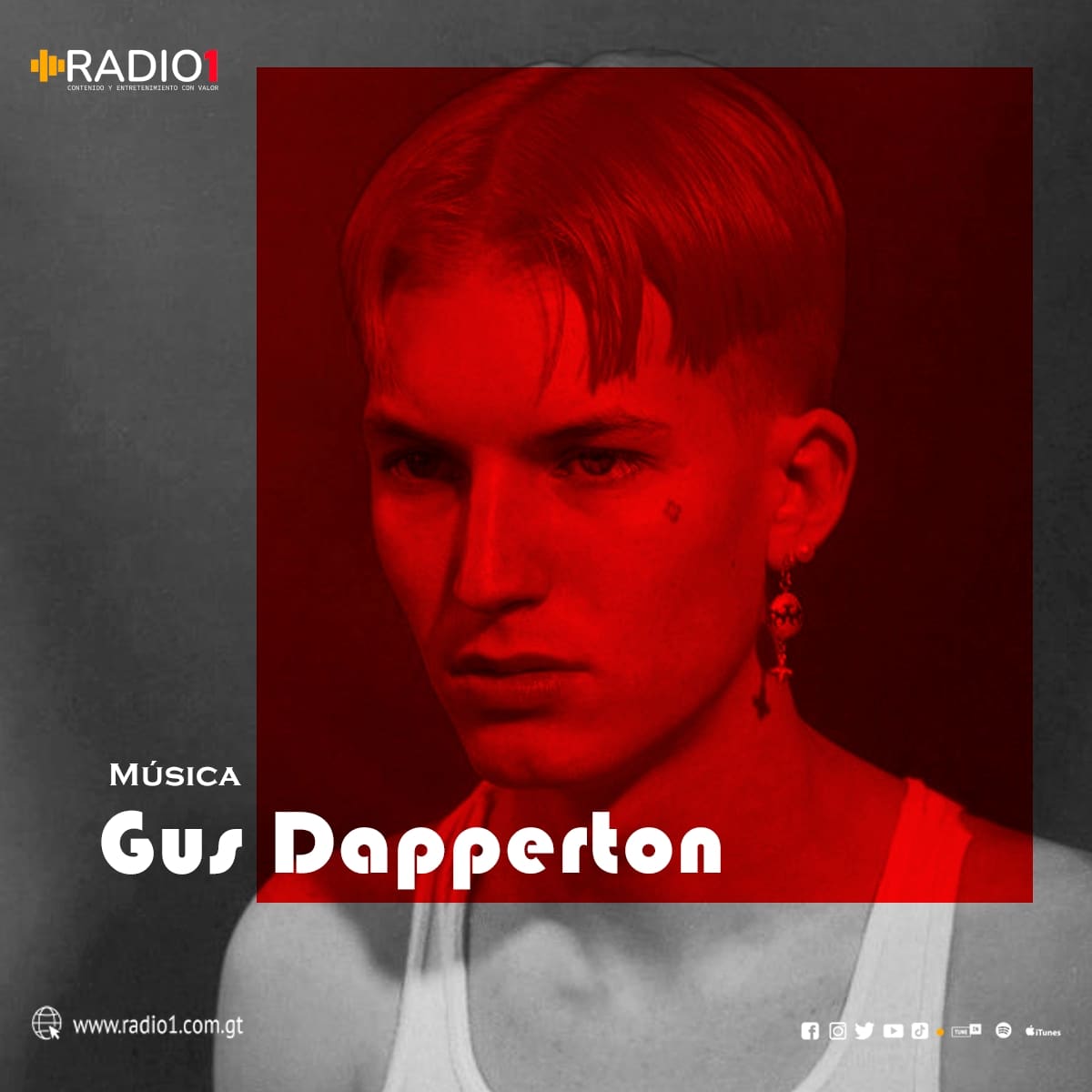 Radio1gt's tweet photo. Brendan Patrick Rice más conocido como Gus Dapperton ha recibido atención por su estilo de moda, que consiste en un corte de hongo verde, joyas notables, delineador de ojos, ropa de colores claros y gafas de montura gruesa.

Escúchalo en @Radio1gt en https://t.co/Gz8mUNLLZY. https://t.co/cDfektGjO9