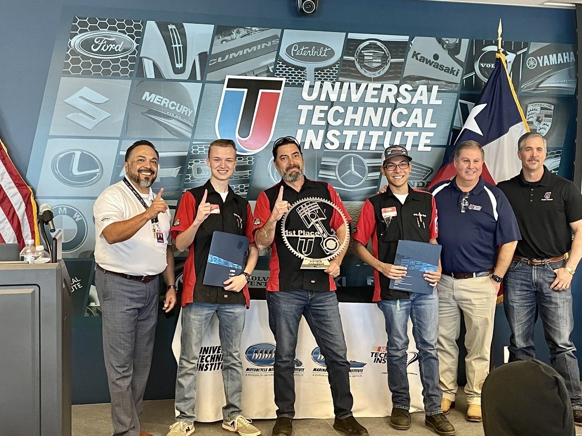 CHS_AutoTech tweet media