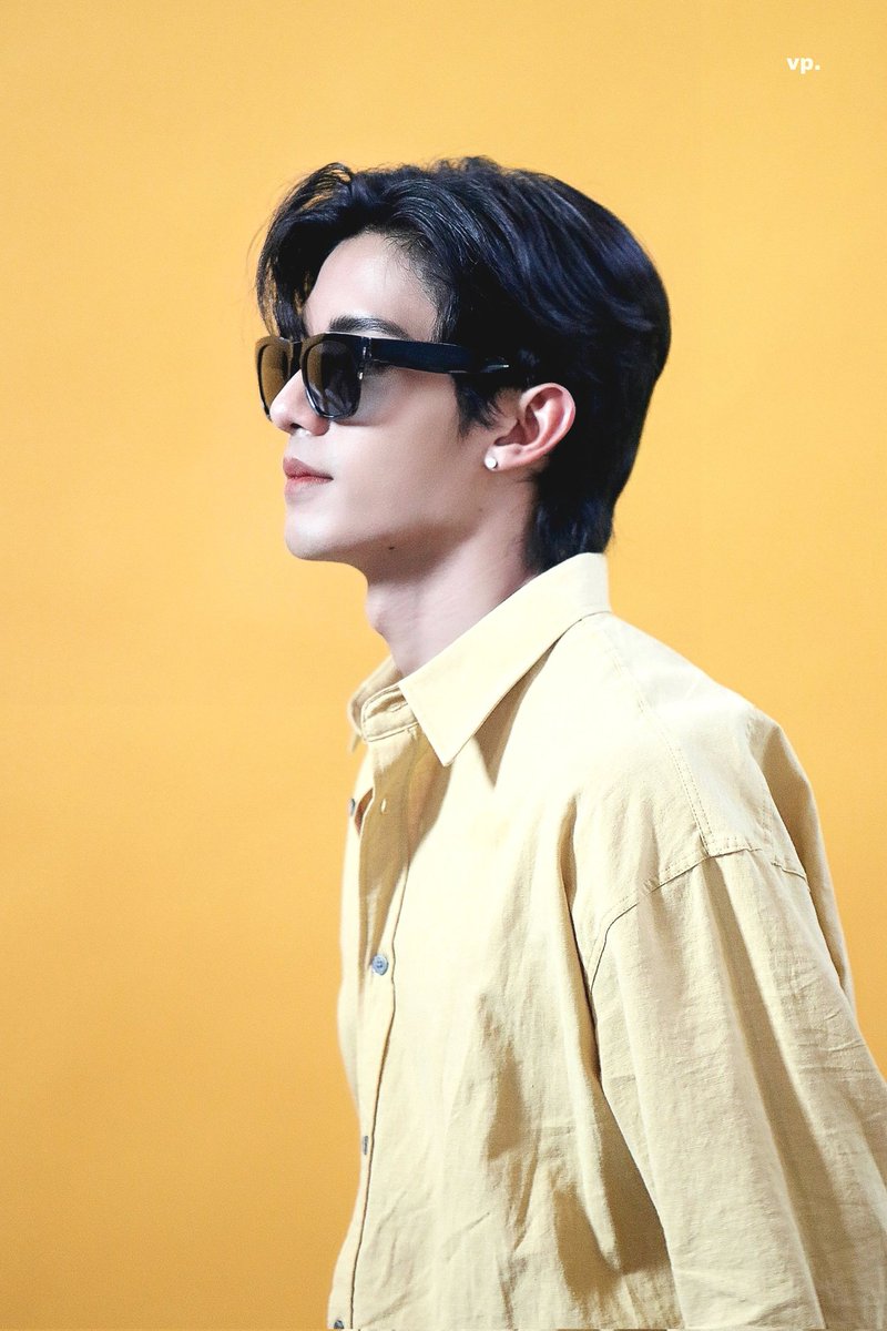 netjsw's tweet photo. marry me cepat cepat cepat

#SwissexNetJames #netsiraphop https://t.co/Z6QKI5BLEL