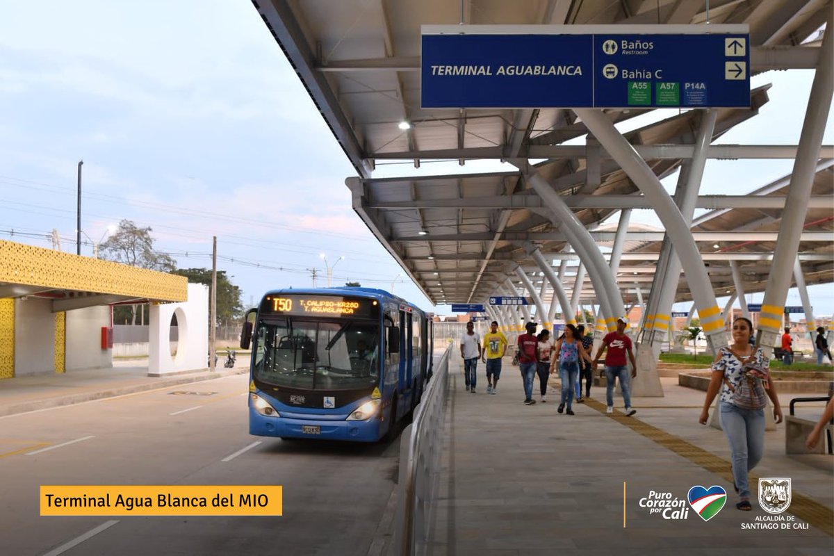 AlcaldiaDeCali's tweet photo. La nueva Terminal Aguablanca del MIO, ubicada en la Carrera 28D entre la Calle 96 y la Transversal 103, inicia operaciones. Esta terminal busca ofrecer una alternativa de conexión para los habitantes de las comunas 14, 15, 21 y prestará servicio con 22 rutas. #calitequiere💙❤️💚 https://t.co/Vh45wadSpL