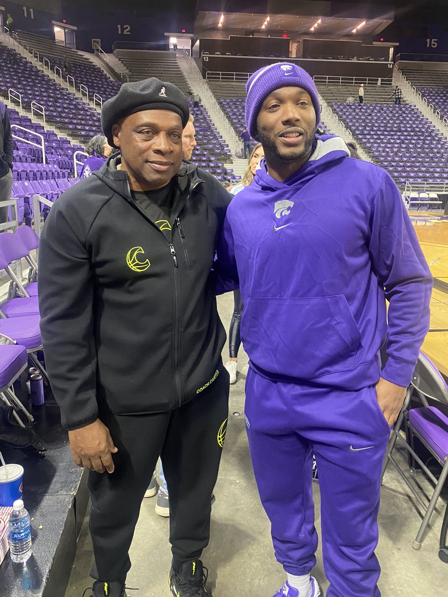 2B_TheEnergyGuy's tweet photo. After a Big Win vs #19 Iowa State, I met the REAL Coach Carter !!! YES THE ORIGINAL COACH CARTER !! And he interviewed me on his podcast after the game. God Is Good #myenergyiscontagious https://t.co/vuc6e94qlo