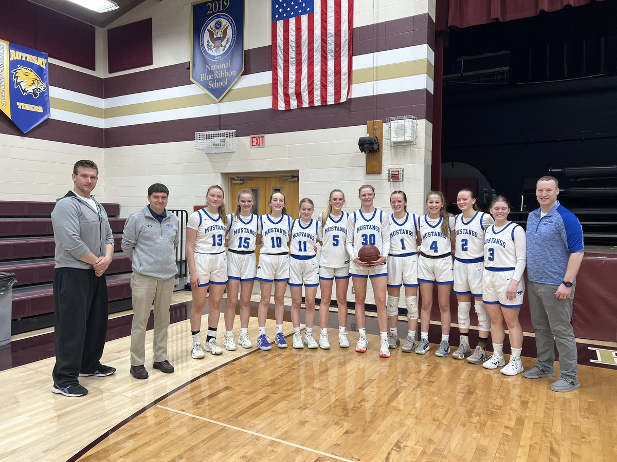 BasketballBLHS's tweet photo. Congratulations to Allison Milbrandt for hitting the 1,000 Point milestone on Saturday afternoon! Keep it up, Allison! 🐴🏀 https://t.co/gvAzeiOC9i