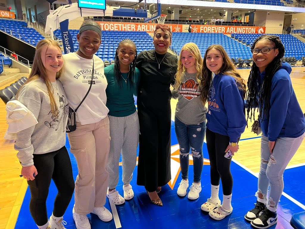 Dc Queens 2027 Royal (@jimmieb50260855) on Twitter photo 