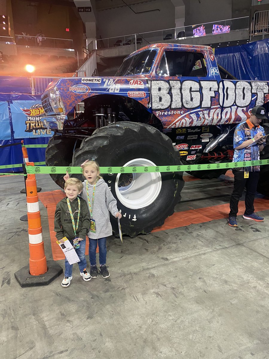 jjones3791's tweet photo. #hotwheelsmonstertruckslive https://t.co/FvHLmQ3poZ