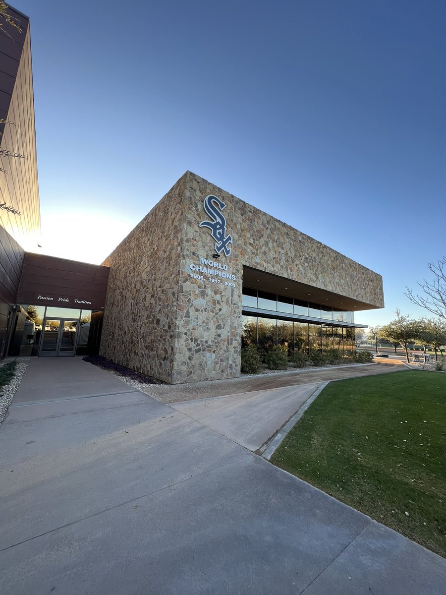 MOR_SportsPT's tweet photo. Residency Director @AA_Misenheimer spent the last week at @whitesox Spring Training helping with physicals, baseline measurements, treatments, and ensuring our future residents will have the proper knowledge base to get the most out of their experience! https://t.co/GjsgcanNH3