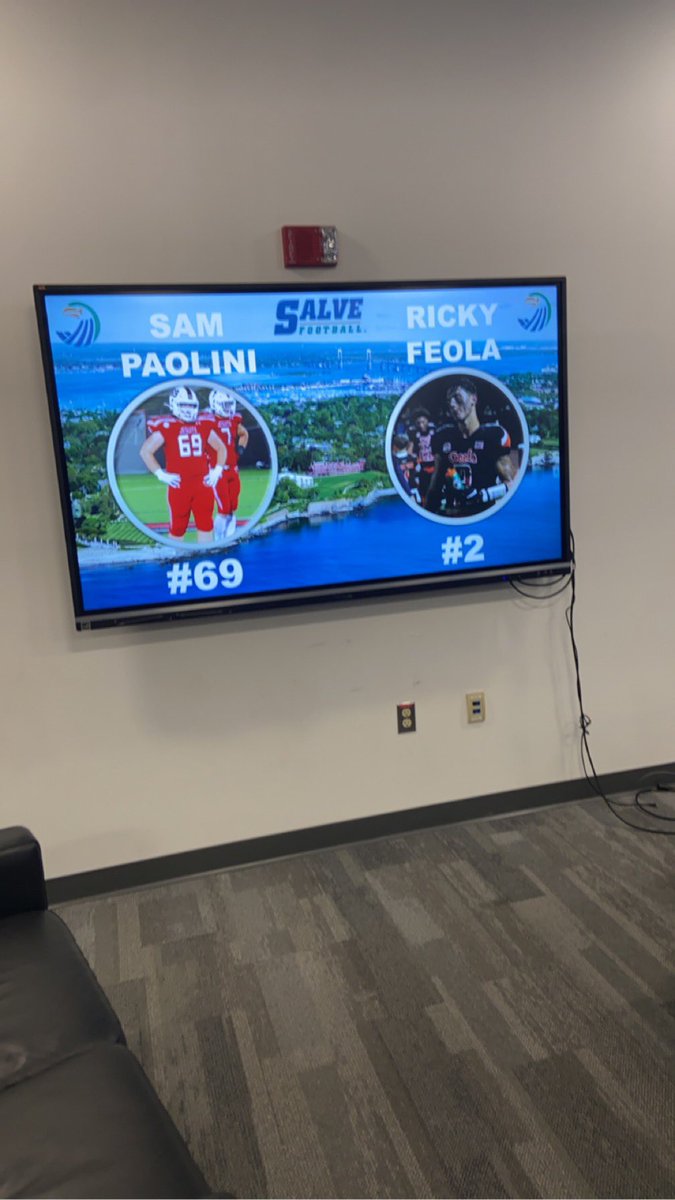 SamPaolini2's tweet photo. Huge thanks to @CoachHenny11 &amp; @GilmartinKevin for an unbelievable tour of @SalveRegina! Beautiful Campus, views, and more importantly football!! https://t.co/1RVIB5ChV1