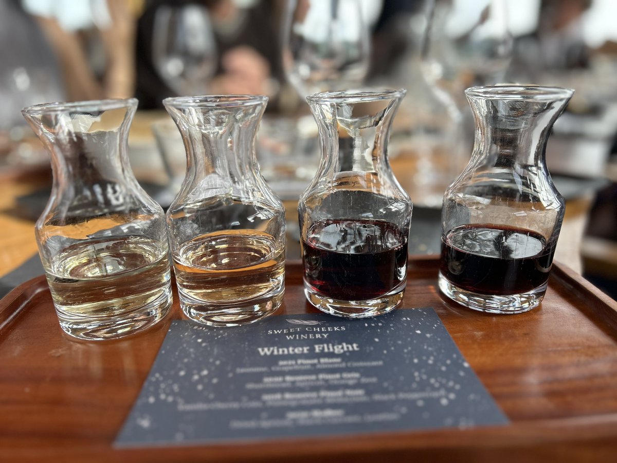 MuggleInSynbio's tweet image. A perfect getaway for a lab retreat on a sunny weekend.
More to follow soon! 
@PlesaLab @sweetcheekswine