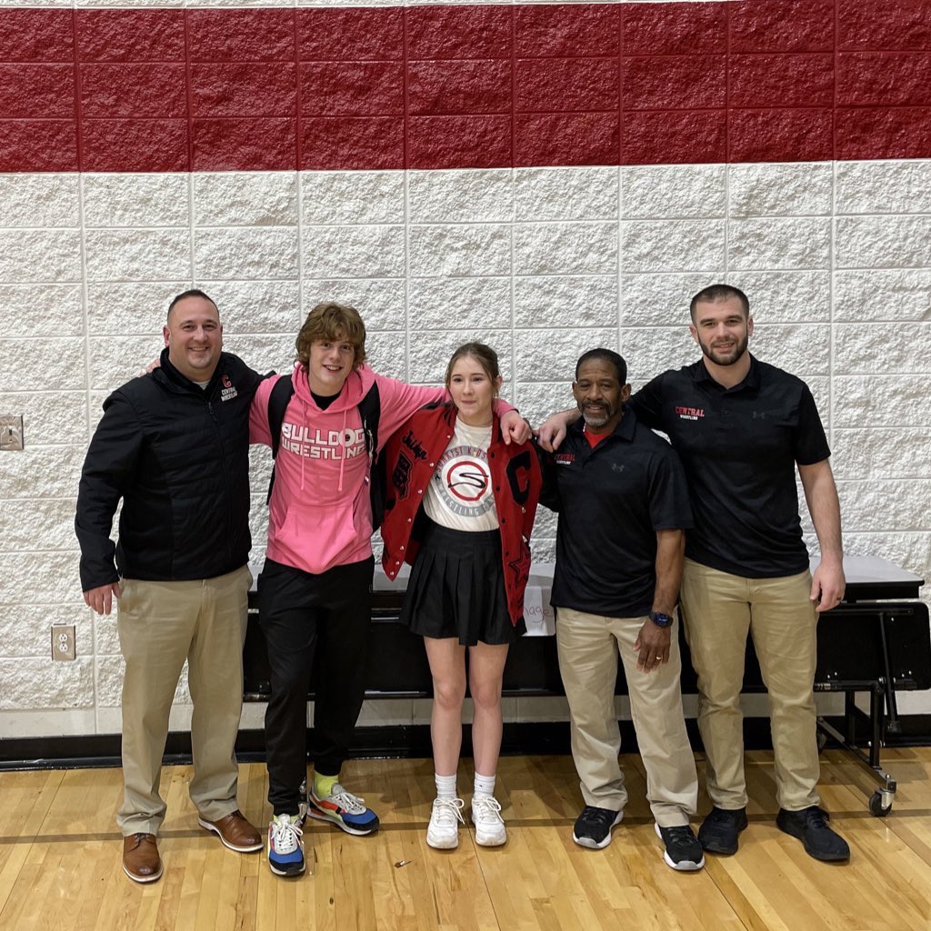 GAVEN BREMENKAMP qualified for the 2023 State Championships! GO DOGS!!! <a href="/Central_AD/">Central (SPFD) High School Athletics</a>