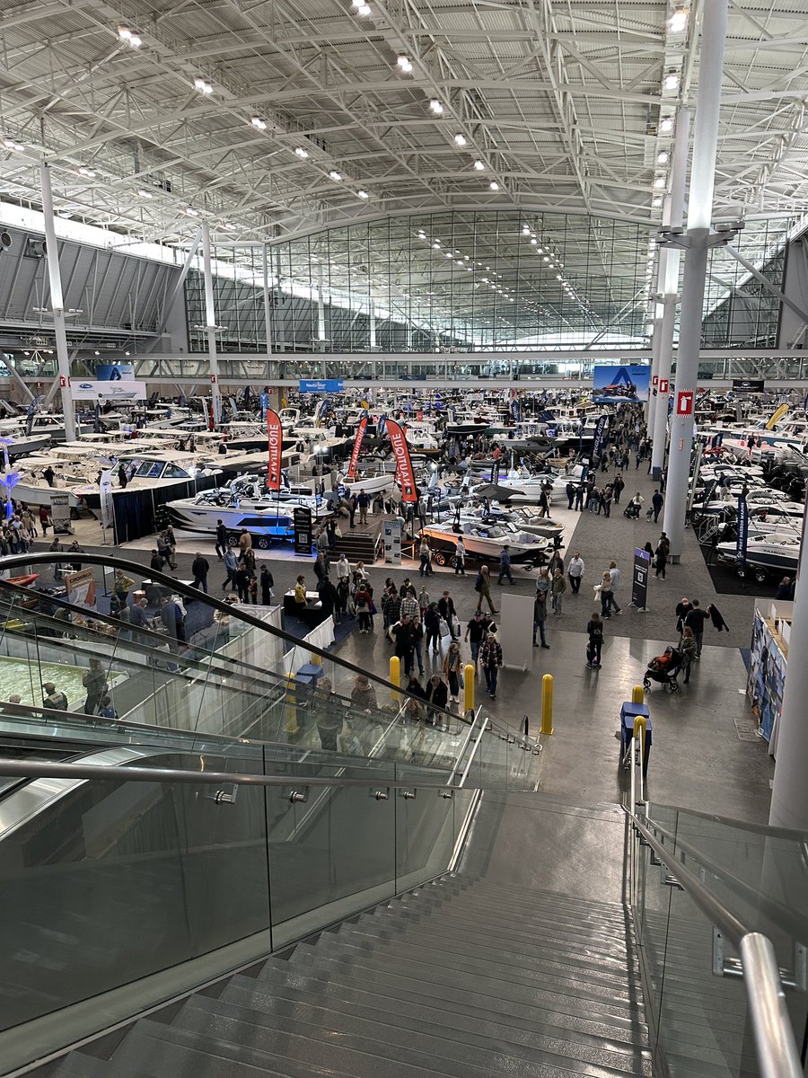 ecboating's tweet image. My two cents on the @NEBoatShow: The layout seems like it makes more sense this year. Maybe it’s just me, but it just seemed to flow better. Also, they really should bring back some bigger boats. They’re only using two thirds of the hall. Fill that thing up! #boatlife