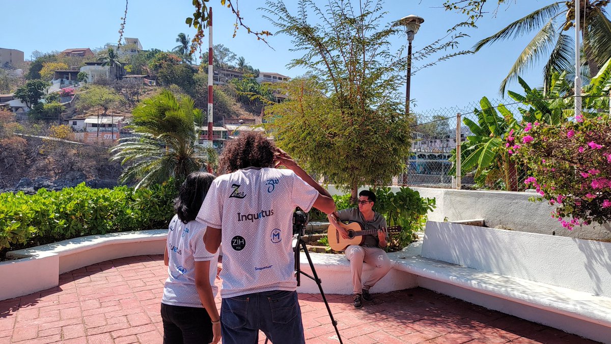nanZihG's tweet photo. Hoy estuvimos grabando un promocional para el @ZihuaFest 😃equipo @inquetus https://t.co/87mko6q3Am
